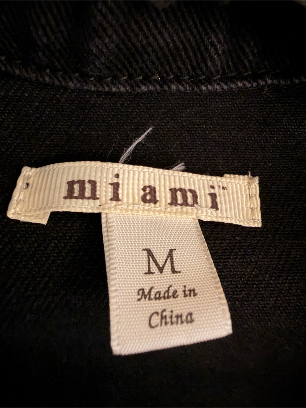 miami Black Cropped Denim Jacket with Raw Hem - Picture 3 of 3